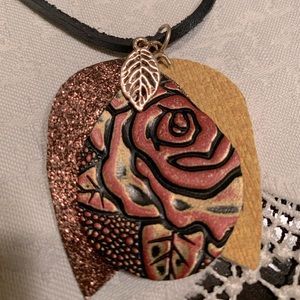 Beautiful and original, handmade leather necklace!